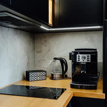 Diana - Free Parking *