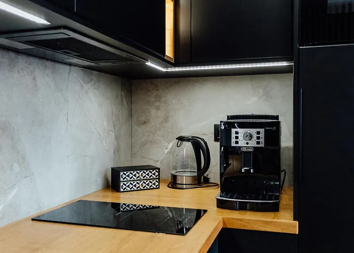 Diana - Free Parking *